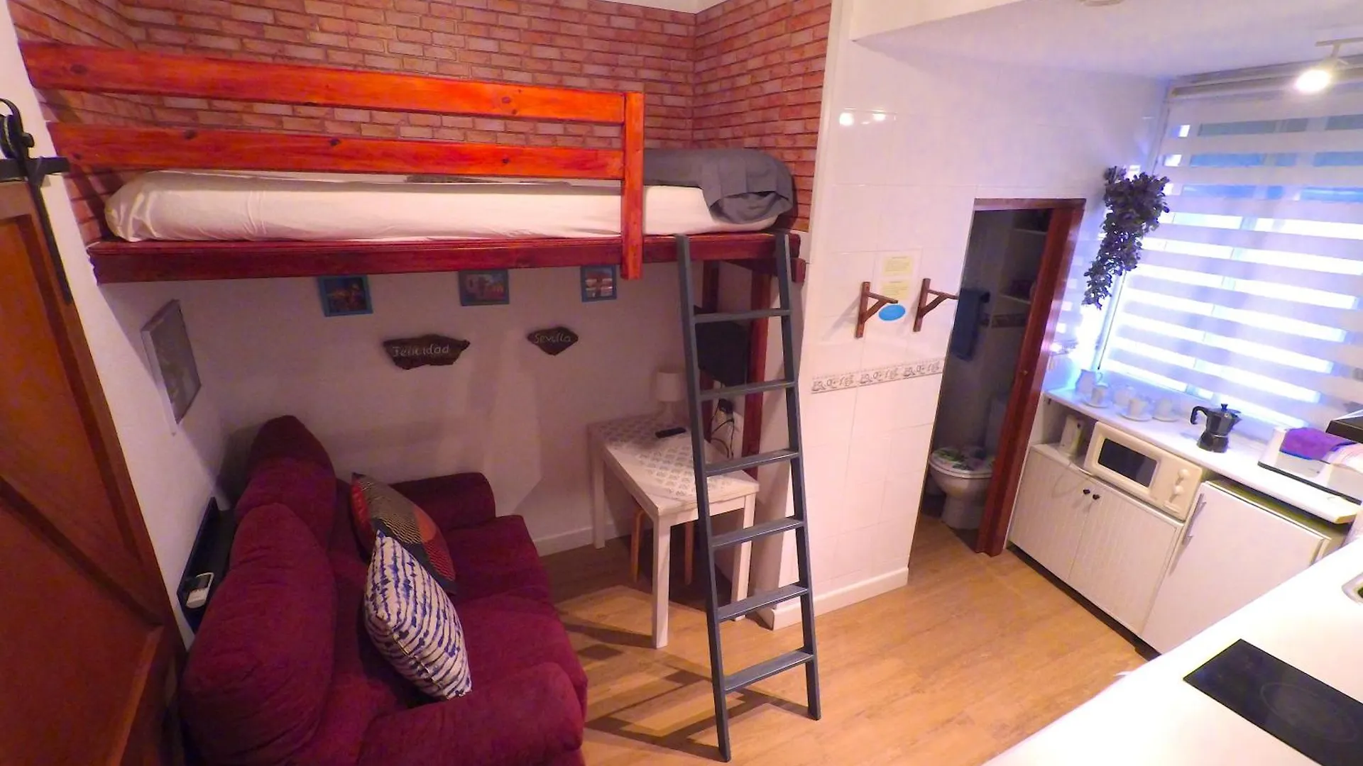 Rentalsevilla Fernan Caballero Apartment Seville